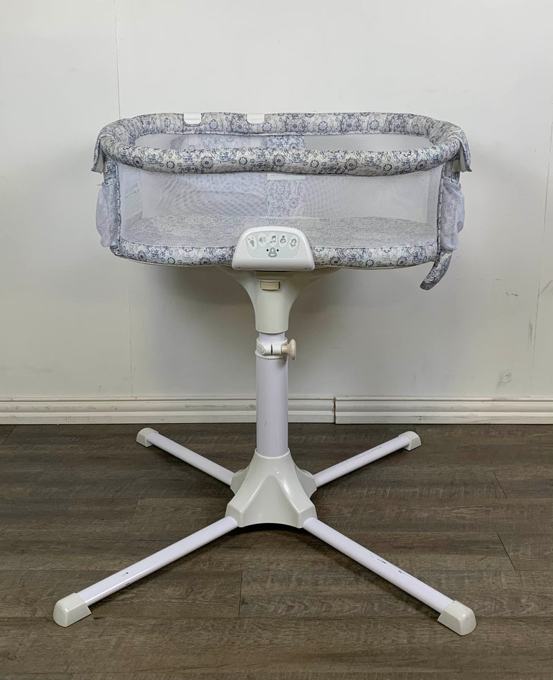 Halo Bassinest Swivel Sleeper Luxe Plus Series