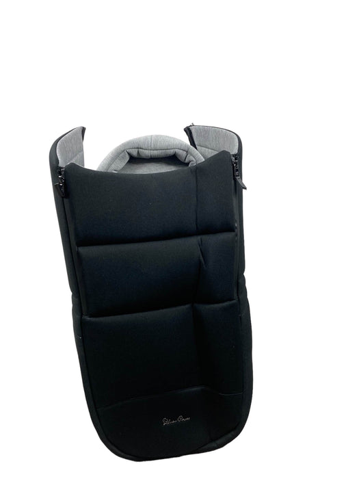Shop Silver Cross Newborn Pod, Neptune at GoodBuy Gear