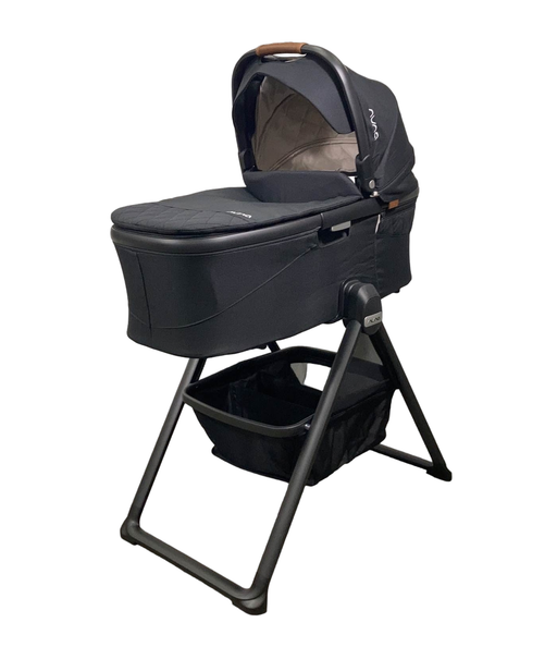 used Nuna Demi Grow Bassinet + Stand, 2023, Caviar