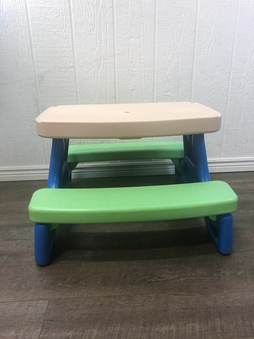 used Little Tikes Easy Store Picnic Table