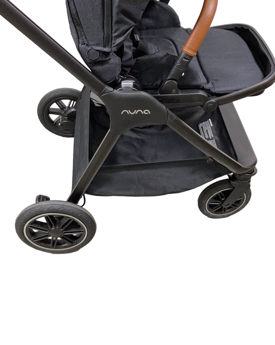 secondhand Nuna Triv Next + Pipa Urbn Travel System, 2023, Caviar