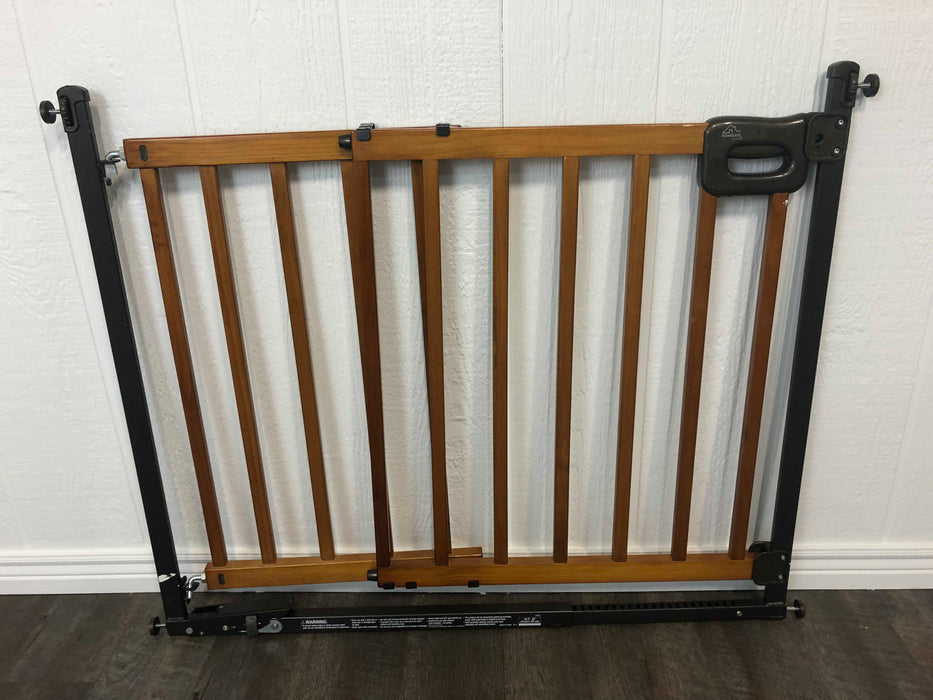 secondhand HomeSafe By Summer Infant Step To Secure Wood Gate