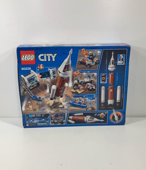 LEGO Deep Space Rocket and Launch Control 60228