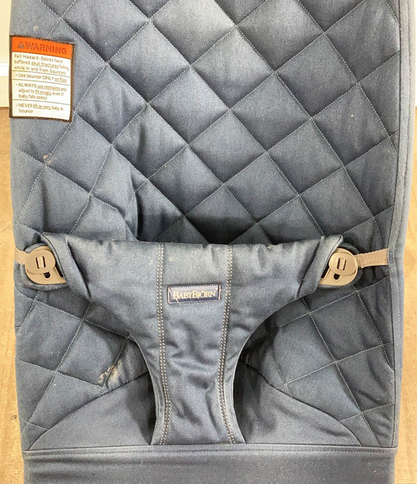 BabyBjorn Bouncer Bliss, Dark Gray Frame, Midnight Blue Cotton Classic Quilt