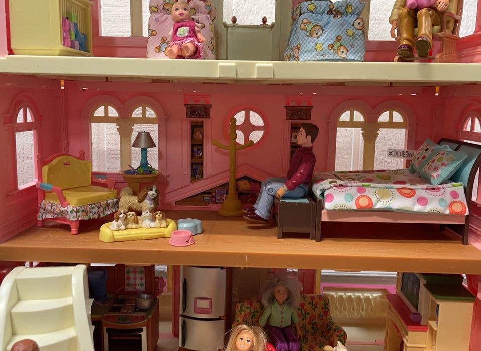 Fisher Price Loving Family Dollhouse