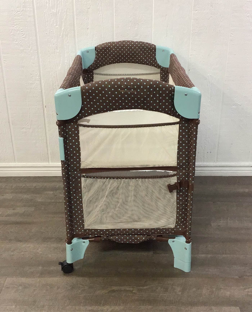 Arm's Reach Mini Ezee 3in1 CoSleeper, Java Dot