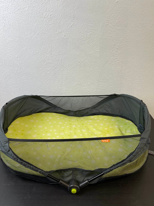 used Munchkin Brica Fold ‘n Go Travel Bassinet