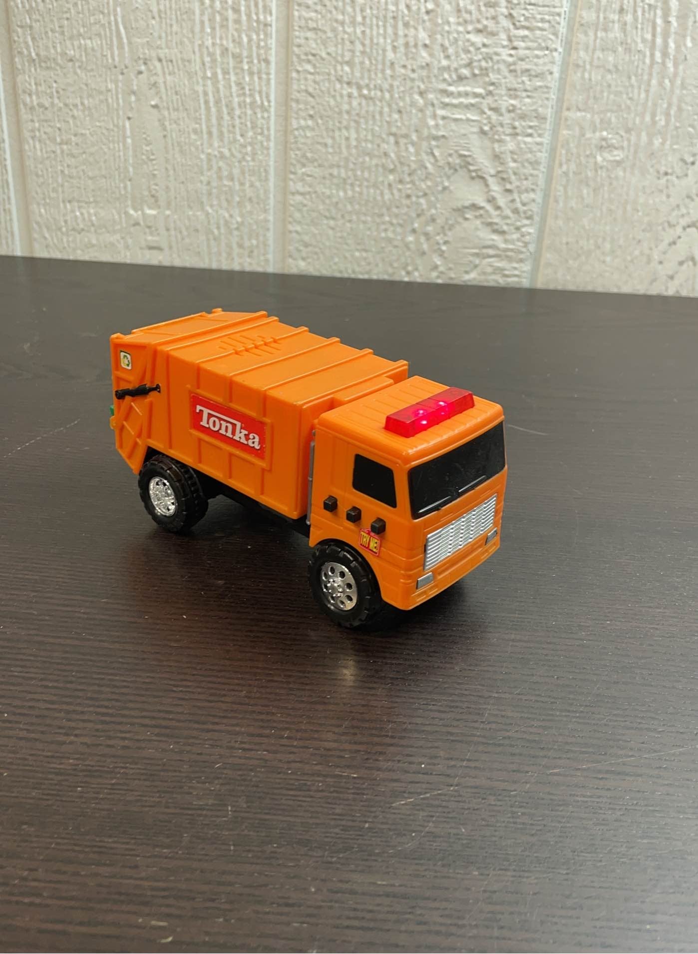 Tonka toughest minis sales garbage truck