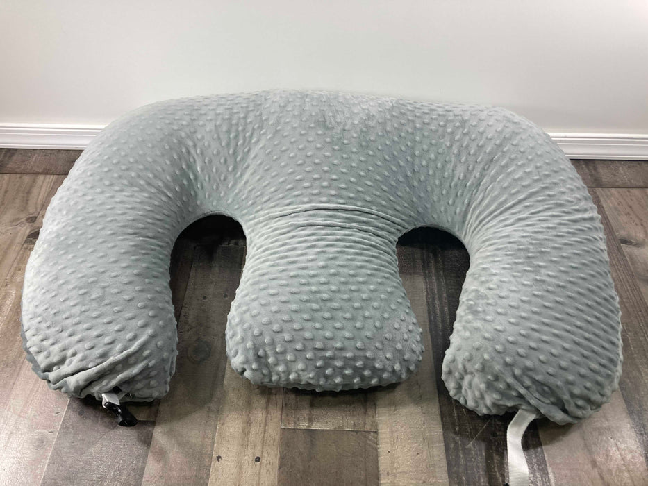 used Twin Z Pillow - HIDDEN NEEDS PHOTOS