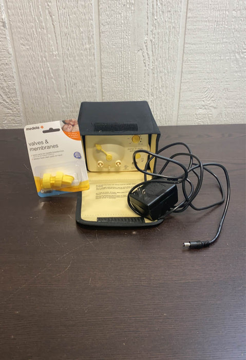 Shop Medela Pump In Style Advanced Breast Pump at GoodBuy Gear