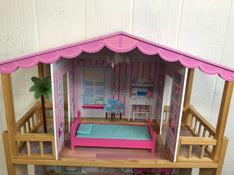 secondhand KidKraft Dollhouse