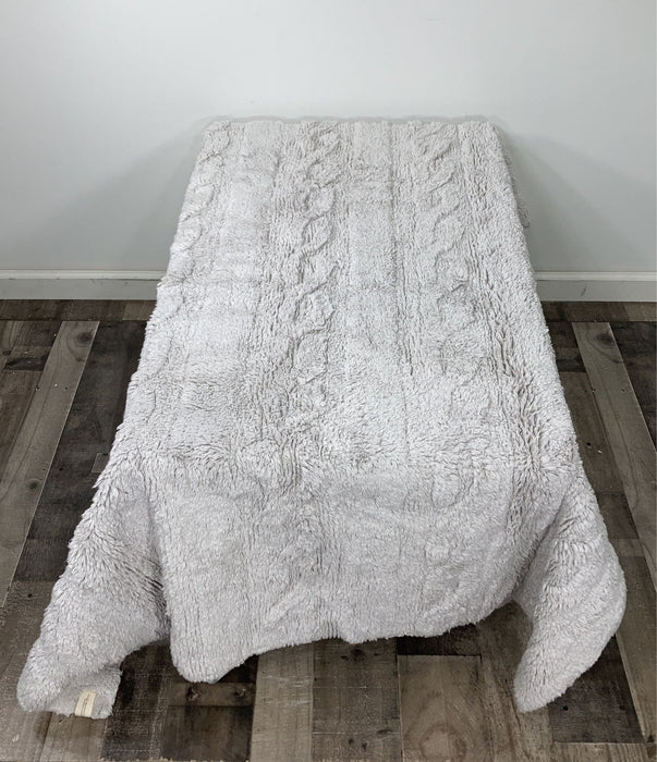 Shop Lorena Canals Braids 4’ x 5’ 3” Washable Rug, Pearl Grey at GoodBuy Gear