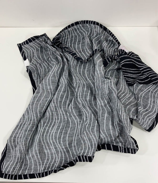 Shop BUNDLE Bibs And Burp Cloths, With Nursing Cover at GoodBuy Gear