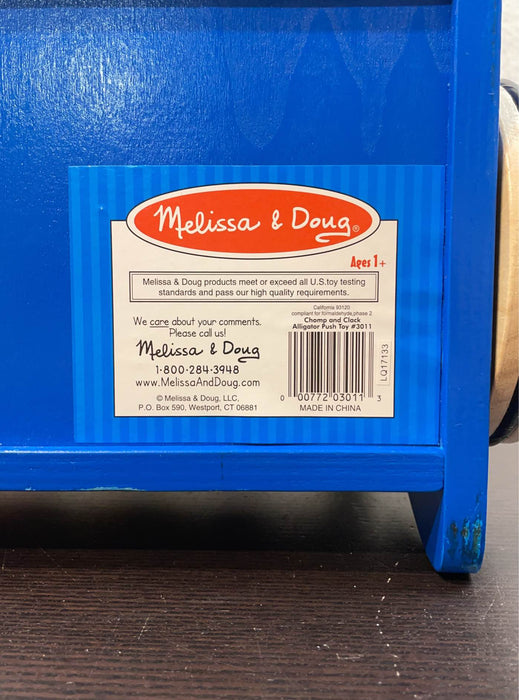 used Melissa & Doug Chomp and Clack Alligator Push Toy