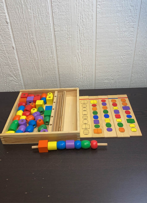 secondhand Melissa & Doug Bead Sequencing Set