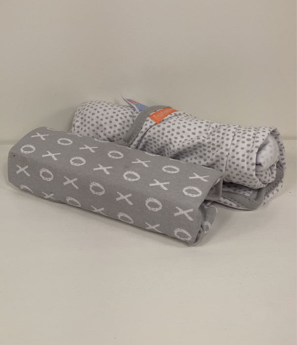 used SwaddleMe Original Swaddle Wrap With Easy Change 2pk