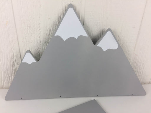 secondhand Trend Lab Mountain Wall Shelf