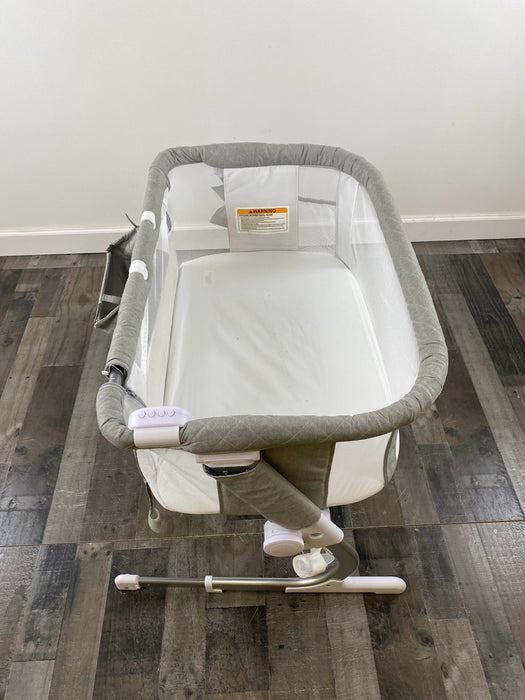 Shop Baby Delight Beside Me Dreamer Bassinet & Bedside Sleeper, Organic Sage at GoodBuy Gear