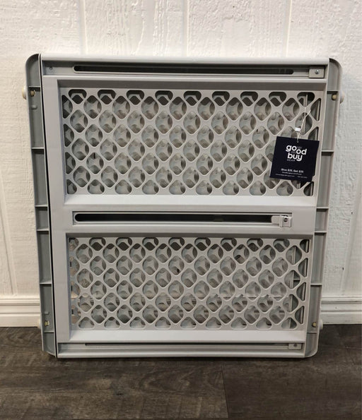 used North States My Pet Expandable Gate