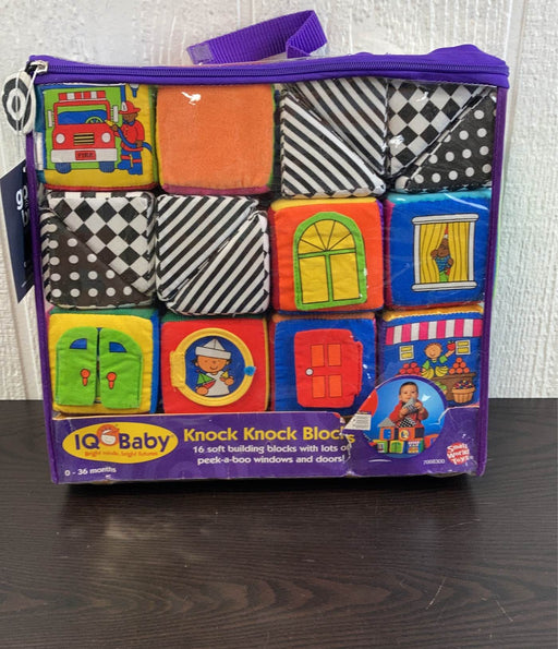 used Small World Toys Knock Knock Blocks