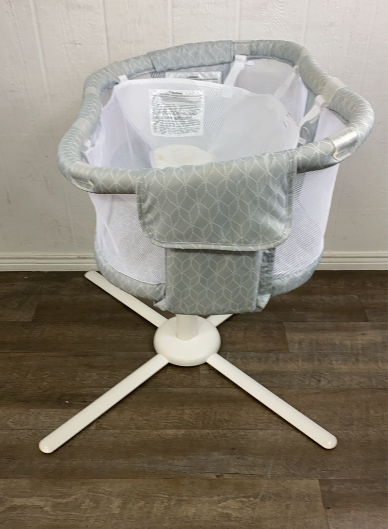 Halo BassiNest Swivel Sleeper, Essentia Series, With Infant Insert and