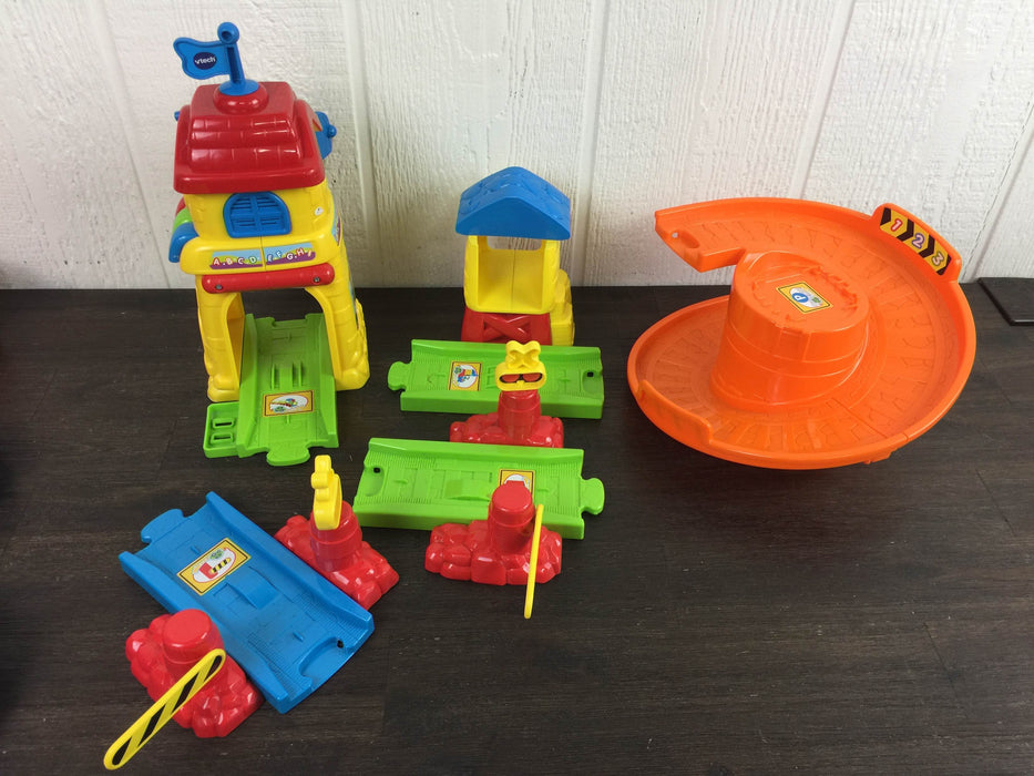 secondhand VTech Go! Go! Smart Wheels Train Station Play Set