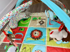 Skip Hop Alphabet Zoo Mega Activity Playmat