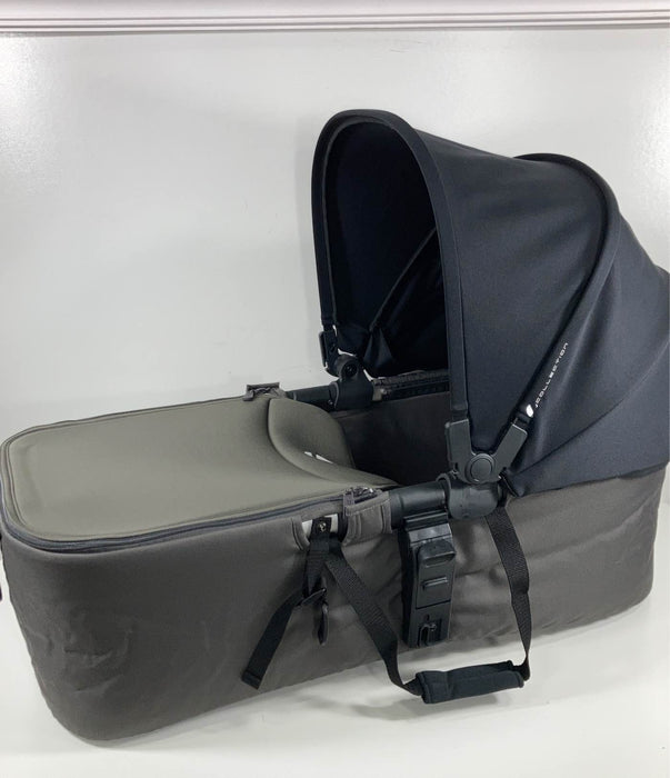 used Jane Micro Bassinet