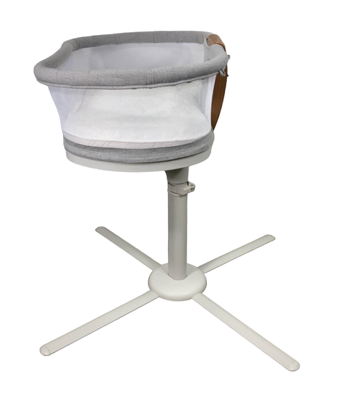 secondhand Halo BassiNest Swivel Sleeper Luxe Series