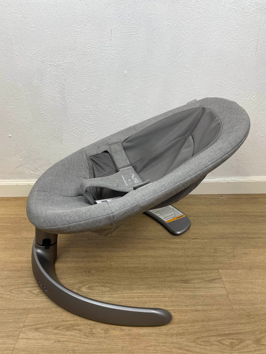 secondhand Nuna LEAF Curv Baby Seat