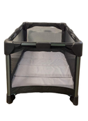 secondhand 4moms Breeze Playard, 1028, Black