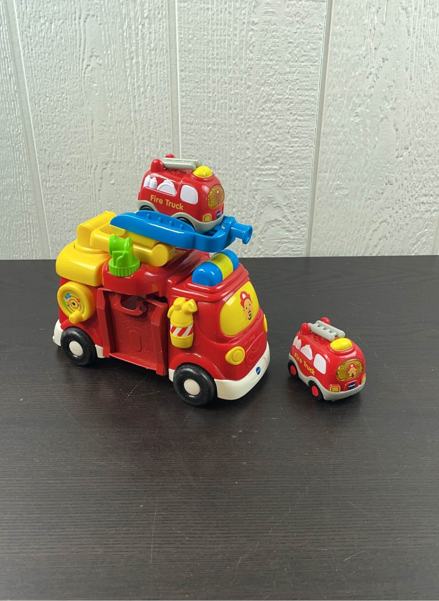 Vtech toot toot store drivers big fire engine