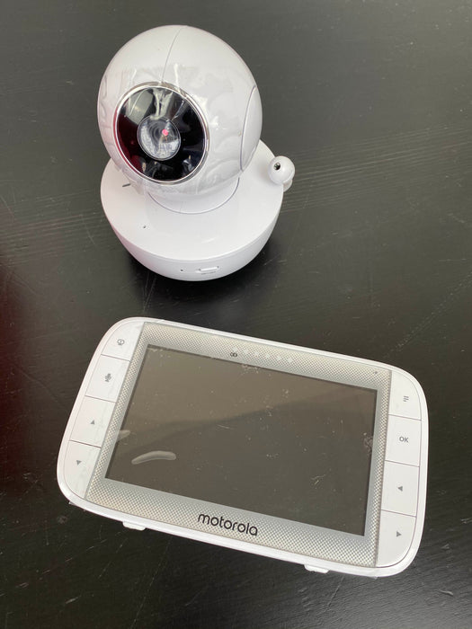 secondhand Motorola 5” Portable Video Baby Monitor