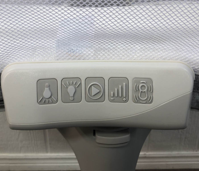 Shop Halo BassiNest Swivel Sleeper, Luxe Plus Series at GoodBuy Gear