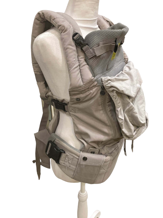Shop Lillebaby Complete All Seasons Baby Carrier, Stone at GoodBuy Gear