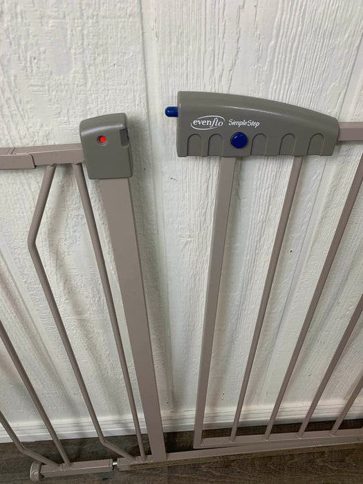 secondhand Evenflo Simplestep Pressure Gate