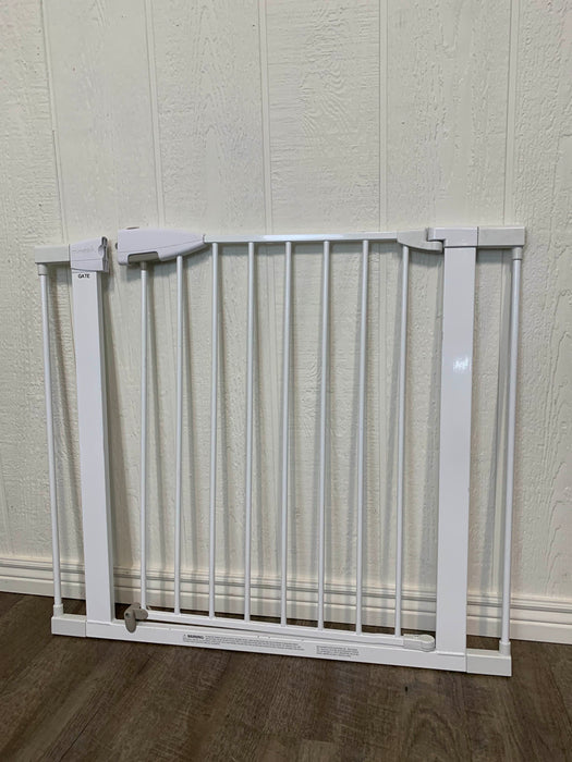 used Munchkin Easy Close Gate