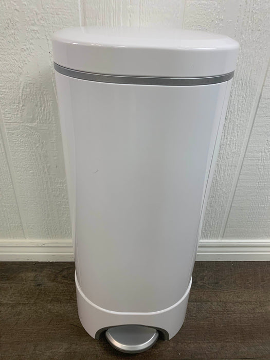 secondhand Munchkin Diaper Pail