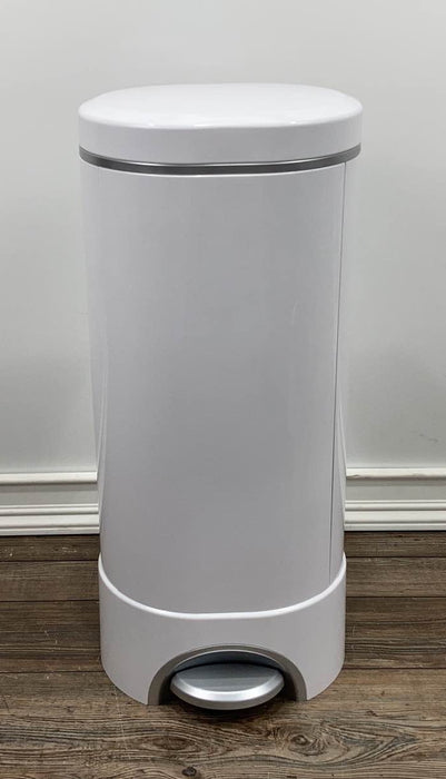 used Munchkin Step Diaper Pail