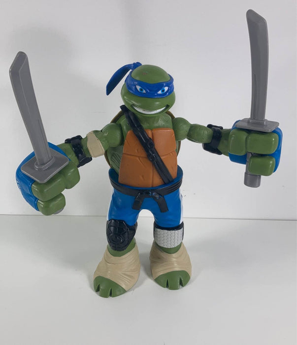 used BUNDLE Teenage Mutant Ninja Turtle Toys