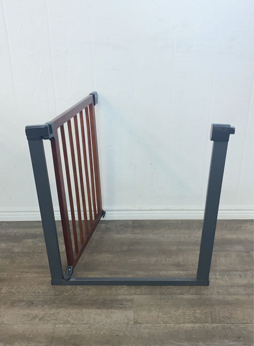 secondhand Munchkin Wood And Steel Gate