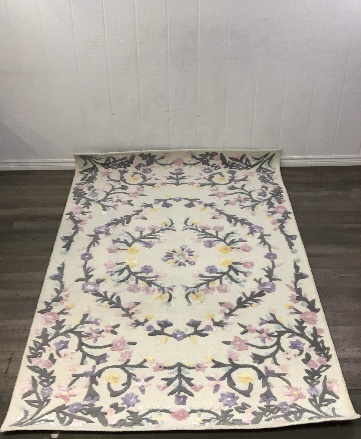 Delta Children Hand-Tufted Wool Rug, Floral Garden Area Rug 5x8 ...