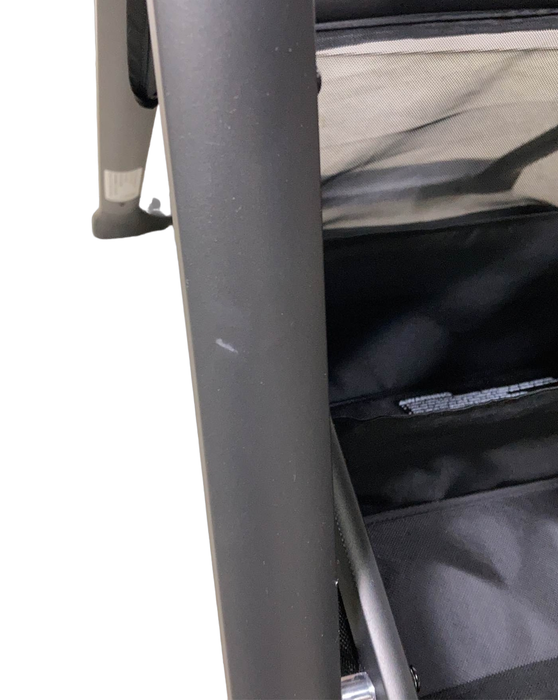 secondhand Nuna Demi Grow Bassinet + Stand, 2023, Caviar