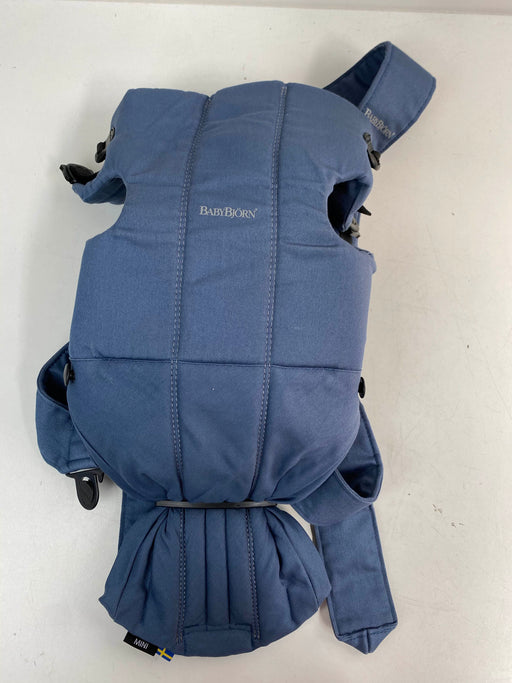 secondhand BabyBjorn Baby Carrier Mini, Flexible & Smooth Cotton Satin Vintage Indigo Cotton