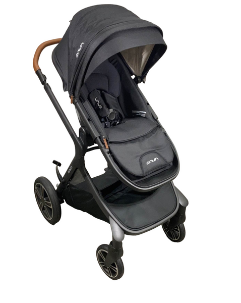 Nuna Demi Grow Stroller 2022 Black Caviar