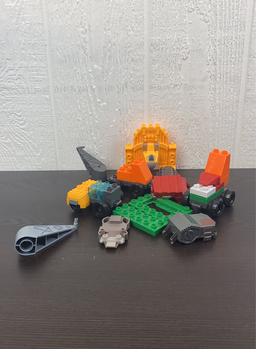 secondhand BUNDLE Duplo Blocks, Dino Trucks