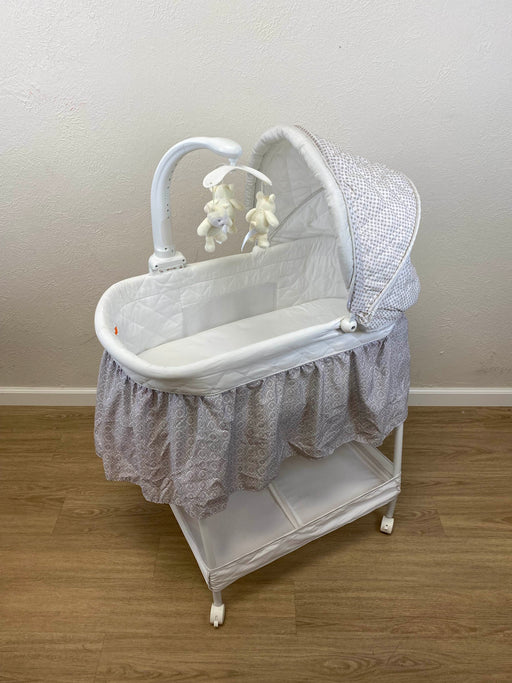 secondhand Delta Children Deluxe Gliding Bassinet