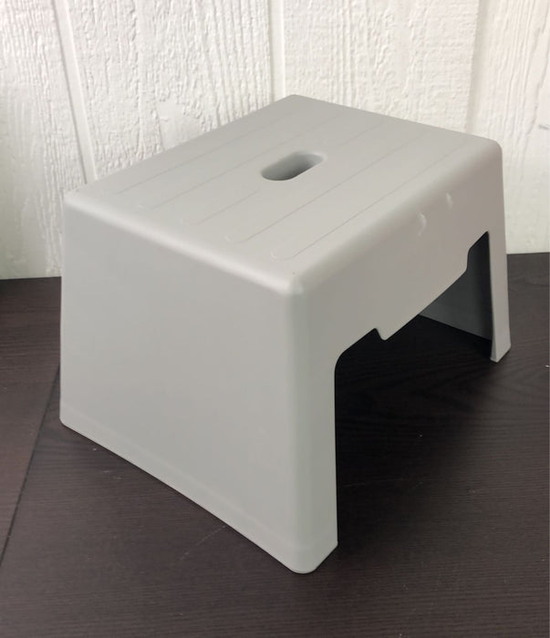 secondhand Skip Hop Double-Up Step Stool