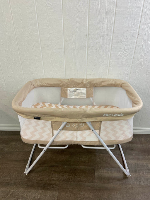 used MiClassic Rocking Bassinet One-second Fold Travel Crib