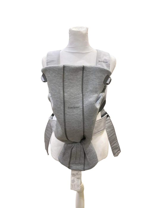 secondhand BabyBjorn Baby Carrier Mini, Light Gray 3D Jersey